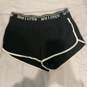 High Rise Hollister Logo Shorts Black M